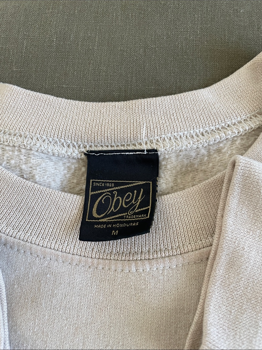 Obey women’s 'Go Nowhere' Graphic Crewneck Sweatshirt - Cream - Picture 2 of 2